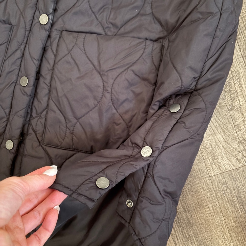 Black Quilted Vest - Picture 4 of 9